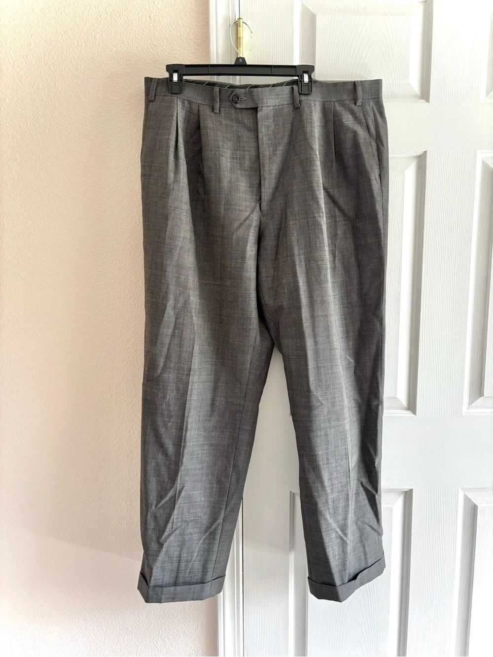 Chaps Mens Gray 100% Wool Dress Pants Pleated Cuffed Classic Trousers 40x32